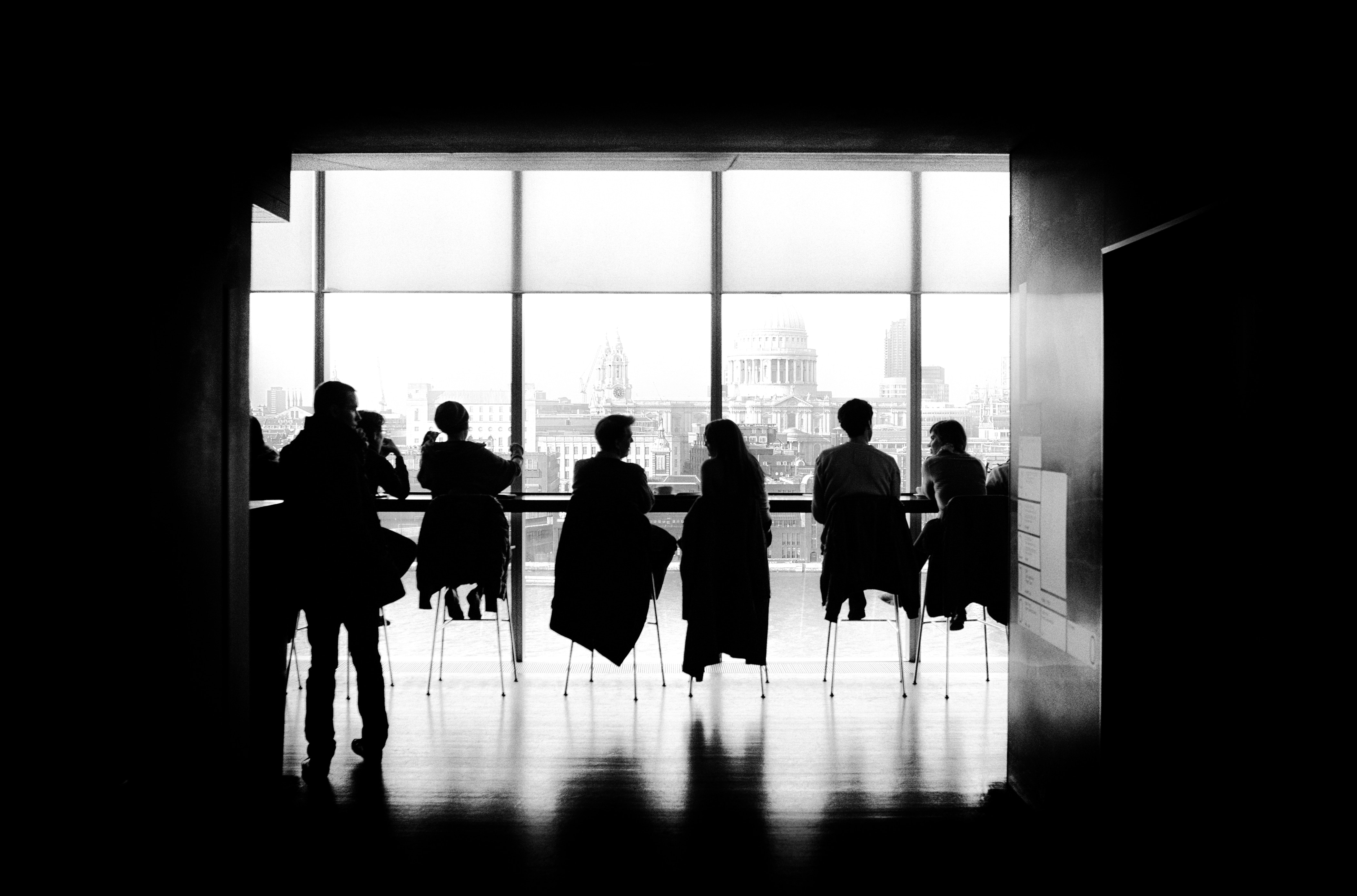 Claves para Transformar la Empresa en la Era de la Inteligencia Artificial. Photo by Samuel Zeller on Unsplash
