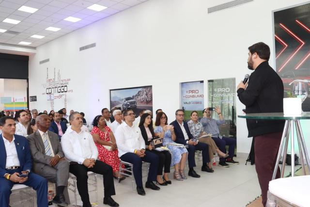 Emprendedores de SDN impulsan crecimiento con encuentro «Conectando Empresarios»